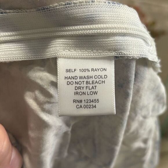 Design Lab Lord & Taylor Blue Tie Dye Shorts‎ Small Art - Picture 5 of 5